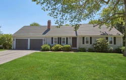 50 Eldredge Square S, Chatham, MA 02633