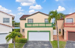844 SW 134th Pl, Miami, FL 33184