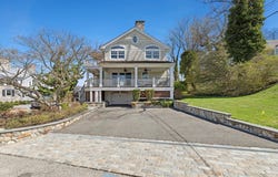 356 Bay Avenue, Huntington Bay, NY 11743