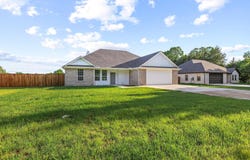 903 W Cardinal Street, Ector, TX 75439