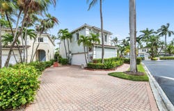 3015 NE 208th St, Aventura, FL 33180