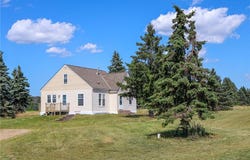 2197 313th Avenue NW, Cambridge, MN 55008