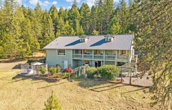 16445 Meadows Road, White City, OR 97503