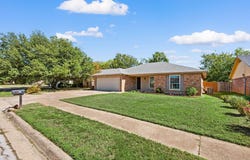 7512 Clover Lane, Watauga, TX 76148