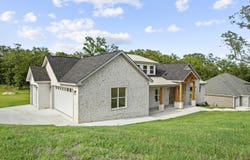 8560 Rapid Water Dr, Sherwood, AR 72120