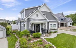 135 BEAUBIEN, PETOSKEY, MI 49770
