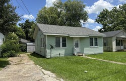 627 S Railroad Avenue, Opelousas, LA 70570