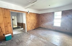 62 Glen Avenue, Amsterdam, NY 12010