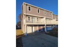 22 Collins St, Danvers, MA 01923