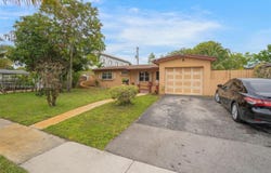 3549 NW 39th Ave, Lauderdale Lakes, FL 33309