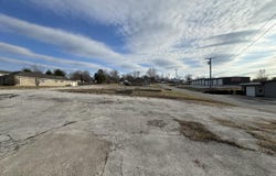 312 East Street, Stockton, MO 65785