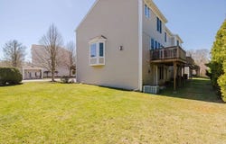 1 Harbor Mist Dr, Fairhaven, MA 02719