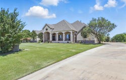 118 Top Flight Drive, Weatherford, TX 76087