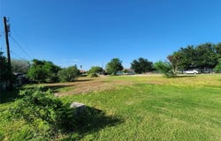 113 Flores Street, Sullivan City, TX 78595