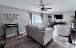 1013 N Hartford Ave, Norton, KS 67654