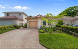 160 NW 75th Way, Plantation, FL 33317