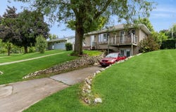 606 W 16th Street N, Newton, IA 50208