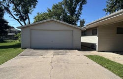 10 W Olive Street, Marshalltown, IA 50158