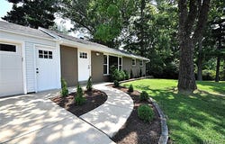 31 E Meadow Lane, Ellisville, MO 63021
