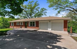 904 E Golf Hill Drive, Excelsior Springs, MO 64024