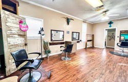 202 E Morgan Street, Franklin, TX 77856