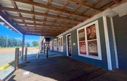 2104 Airport Fernwood Rd, Mccomb, MS 39648