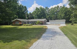 17306 E Illinois Highway 142, Opdyke, IL 62872