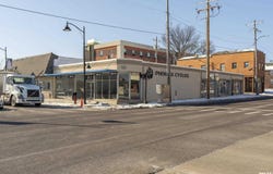 300 S ILLINOIS Avenue, Carbondale, IL 62901