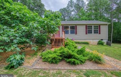 256 PIERCE CREEK LANDING, MONTROSS, VA 22520