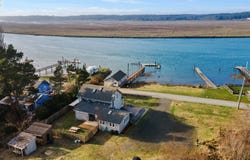 57586 PARKERSBURG Rd, Bandon, OR 97411