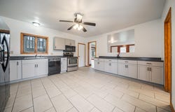 630 MADISON Avenue, OMRO, WI 54963-1628