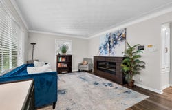 910 Farrell Avenue, Kalamazoo, MI 49006