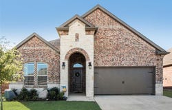 2911 Shetland Drive, Aubrey, TX 76227