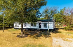 49940 Bob Crouch Drive, Earlsboro, OK 74840