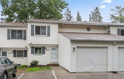 695 E Burnsville Parkway, Burnsville, MN 55337