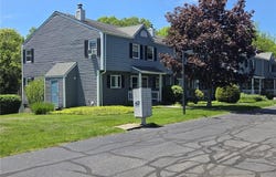 21 Sterling Drive, Tiverton, RI 02878