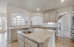 422 Crestview Drive, Midlothian, TX 76065