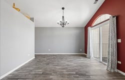 5223 Glenbrook Trail, McHenry, IL 60050