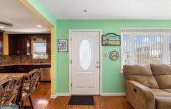 210 N CLERMONT AVENUE, MARGATE CITY, NJ 08402
