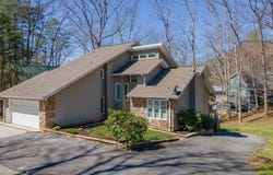 82 Avisco Rd, ROBBINSVILLE, NC 28771