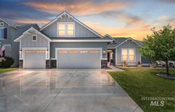 5299 N Zamora Way, Meridian, ID 83646