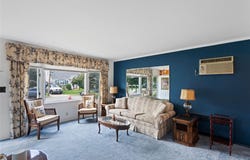 110 Barwick Boulevard, Mineola, NY 11501