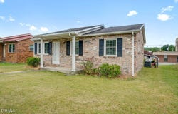 308 E Cottage Avenue, Elizabethton, TN 37643