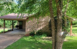 1018 Cherry Grove Road, Crystal Springs, MS 39059