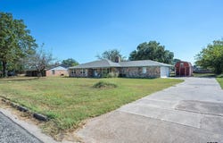 669 S Oak Street, Van, TX 75790