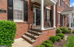 108 HICKS ALLEY, NEWTOWN, PA 18940