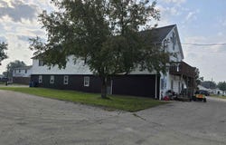 1915 S Main Street, Hazel Green, WI 53811