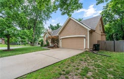 14510 S Ashton Street, Olathe, KS 66062