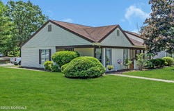 853 Winchester Court, Manchester, NJ 08759