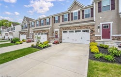 7314 Hillshire Dr, Concord, OH 44077